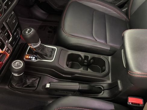 Used 2024 Jeep Wrangler Unlimited Rubicon image 40