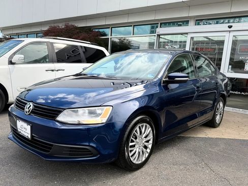 Used 2014 Volkswagen Jetta SE FWD image 3