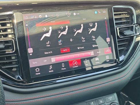 Used 2024 Dodge Durango GT AWD/4WD image 33