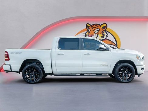 Used 2023 RAM 1500 Laramie AWD/4WD image 4