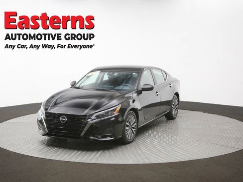 Used 2024 Nissan Altima 2.5 SV FWD image 55