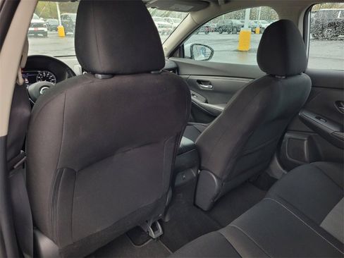 Used 2021 Nissan Sentra SV image 29