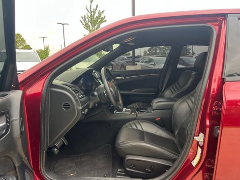 Used 2023 Chrysler 300 C RWD image 22