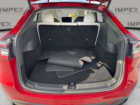 Used 2021 Tesla Model Y Long Range image 31