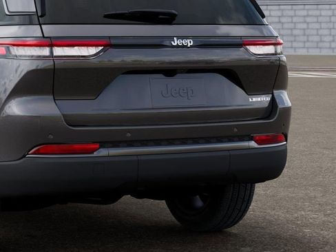 New 2026 Jeep Grand Cherokee Limited RWD image 13