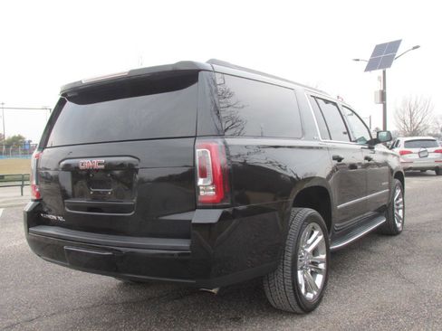 Used 2019 GMC Yukon XL SLT w/ Premium Edition image 24