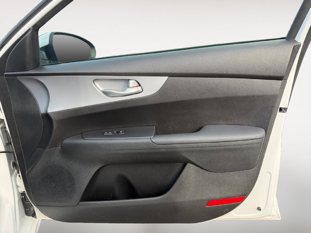 Used 2023 Kia Forte LXS FWD image 26