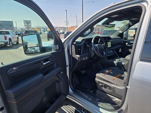New 2026 GMC Sierra 2500 AT4 w/ AT4 Premium Plus Package AWD/4WD image 18