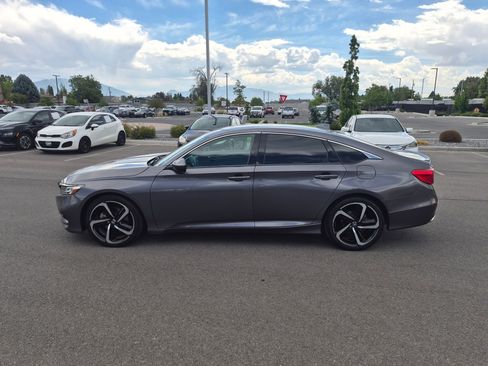 Used 2020 Honda Accord Sport image 9
