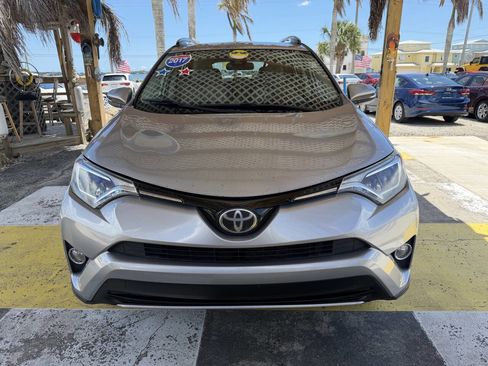 Used 2017 Toyota RAV4 XLE FWD image 3