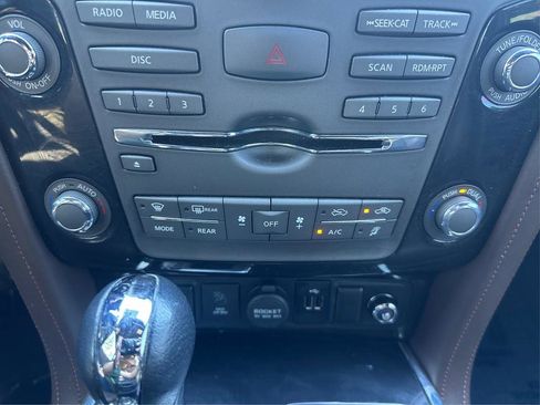 Used 2020 Nissan Armada Platinum w/ Platinum Reserve Package image 24