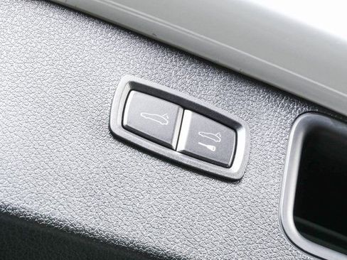 New 2026 Porsche Macan S AWD/4WD image 33