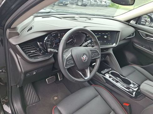 Used 2023 Buick Envision Essence w/ Sport Touring Package AWD/4WD image 10