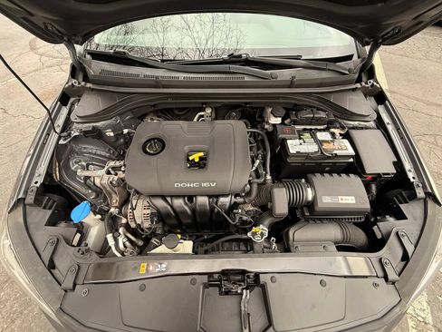 Used 2018 Hyundai Elantra Value Edition FWD image 12