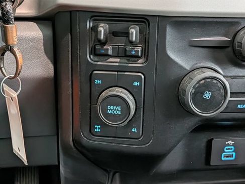 Certified 2025 Ford F250 XL w/ STX Appearance Package AWD/4WD image 32