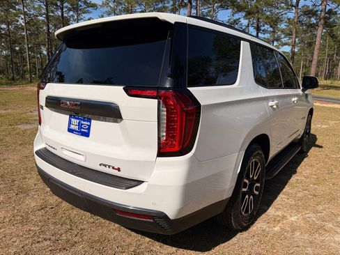 Used 2023 GMC Yukon AT4 AWD/4WD image 5