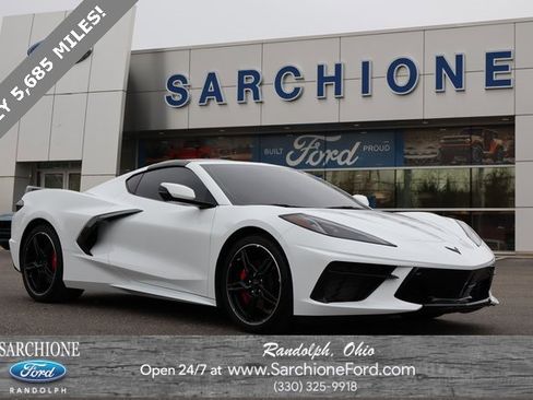 Used 2020 Chevrolet Corvette Stingray w/ 2LT Preferred Equipment Group image 1