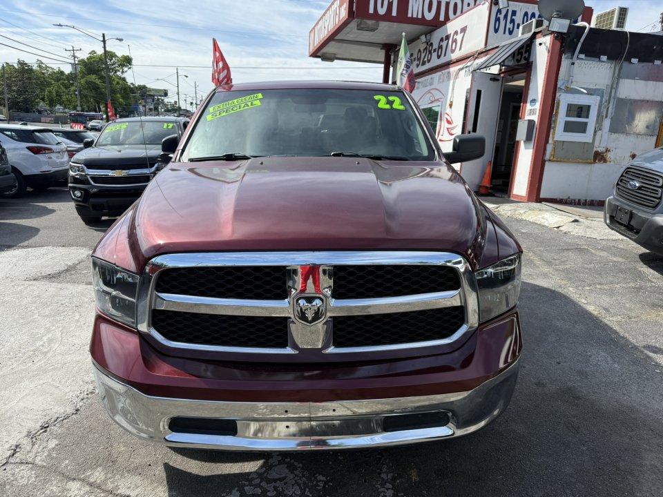 Used 2022 RAM 1500 Classic SLT RWD image 2