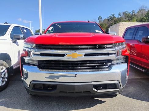 Used 2021 Chevrolet Silverado 1500 LT image 2