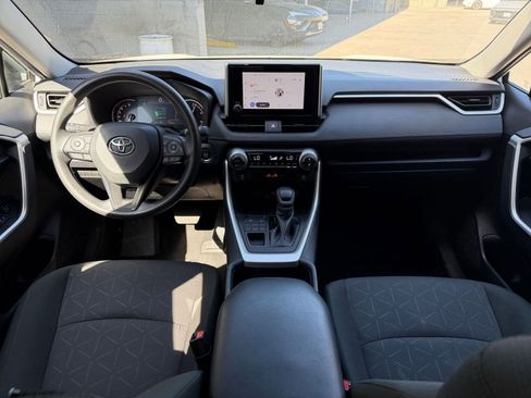Used 2025 Toyota RAV4 XLE w/ Convenience Package image 35