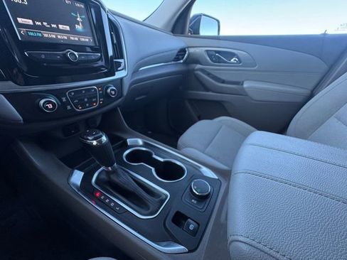 Used 2018 Chevrolet Traverse LT image 10