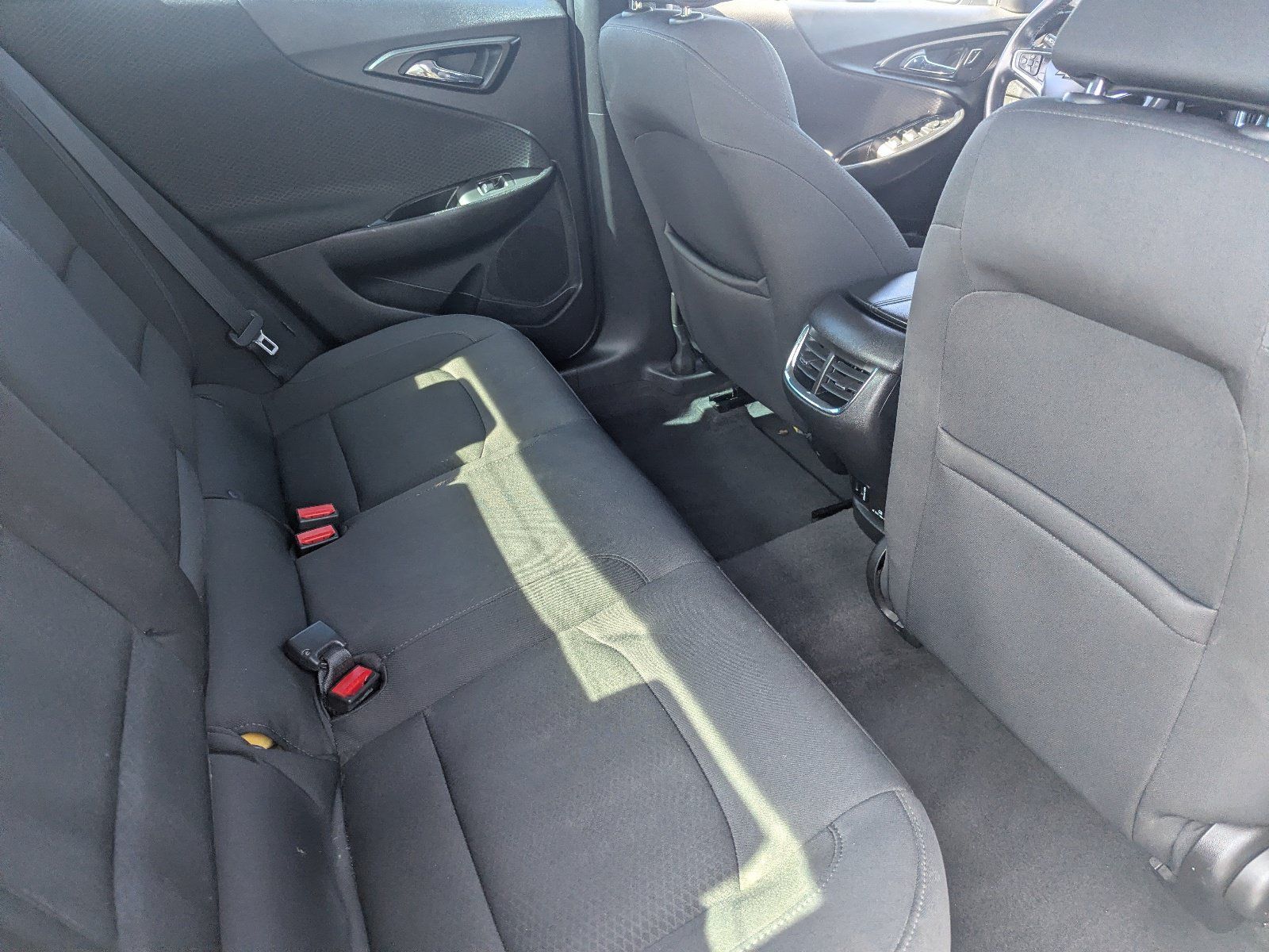 Used 2016 Chevrolet Malibu LT FWD image 14