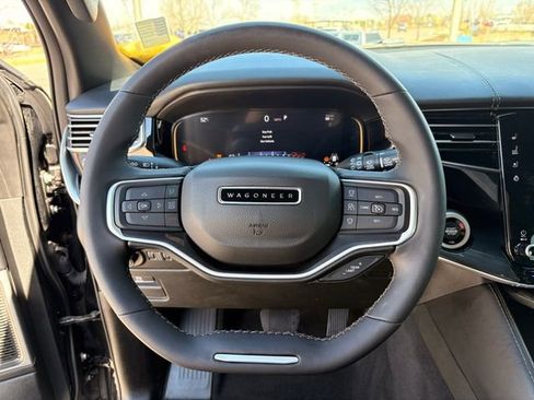 Used 2022 Jeep Wagoneer Series I w/ Convenience Group I AWD/4WD image 23
