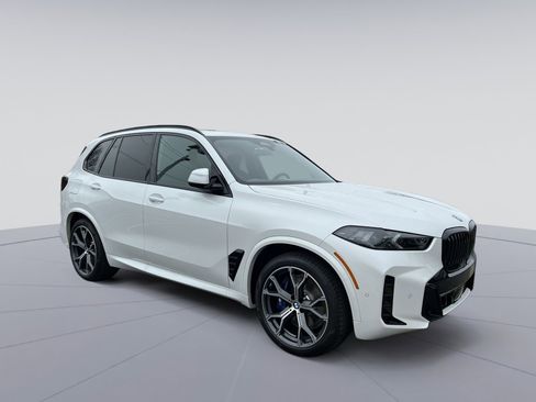 New 2026 BMW X5 xDrive50e w/ M Sport Package image 7