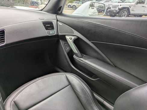 Used 2014 Chevrolet Corvette Stingray Coupe image 18
