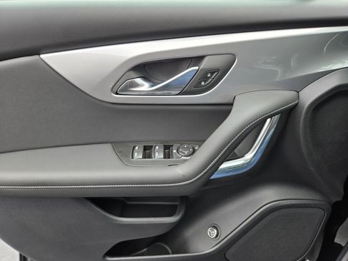 New 2026 Chevrolet Blazer LT image 11