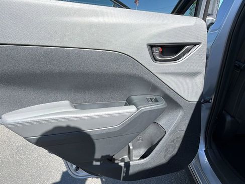 Used 2025 Subaru Crosstrek 2.0i Premium image 14