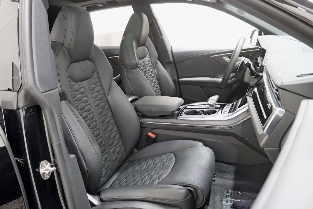 Used 2026 Audi RS Q8 performance AWD/4WD image 31