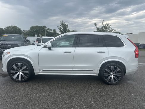 Used 2021 Volvo XC90 T6 Inscription w/ Lounge Package AWD/4WD image 6