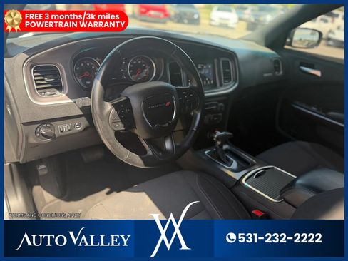 Used 2022 Dodge Charger SXT RWD image 11