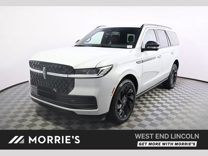 New 2026 Lincoln Navigator Reserve w/ Jet Appearance Package