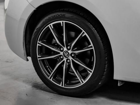 Used 2020 Toyota 86 RWD image 40