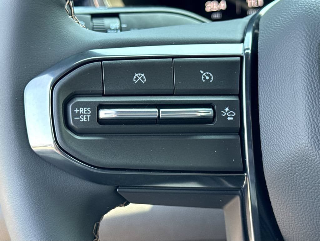 New 2026 GMC Canyon AT4 AWD/4WD image 16