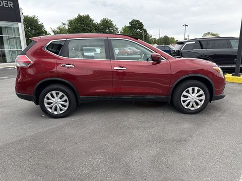 Used 2015 Nissan Rogue S AWD/4WD image 11