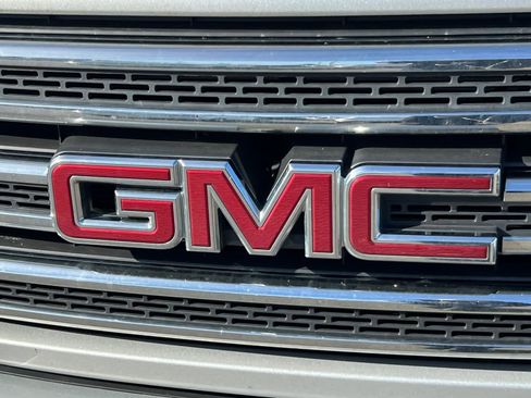 Used 2016 GMC Canyon SLE w/ All Terrain Package image 10