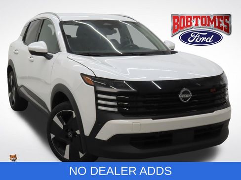 Used 2025 Nissan Kicks SR AWD/4WD image 1