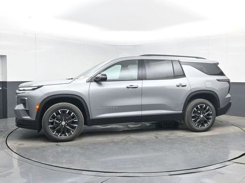 New 2026 Chevrolet Traverse LT FWD image 11