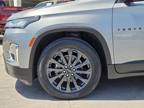 Certified 2023 Chevrolet Traverse RS w/ LPO, Cargo Package FWD image 9