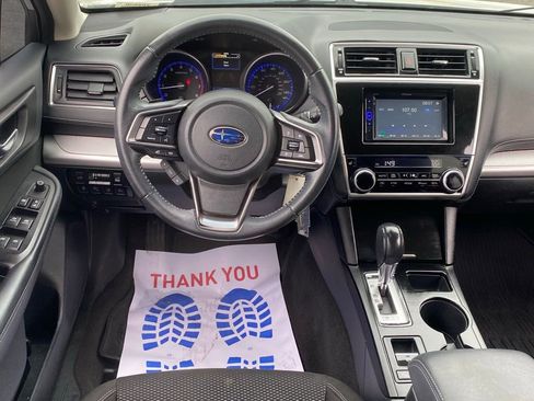 Used 2018 Subaru Outback 2.5i Premium image 10