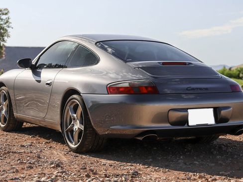 Used 2003 Porsche 911 Carrera RWD image 6