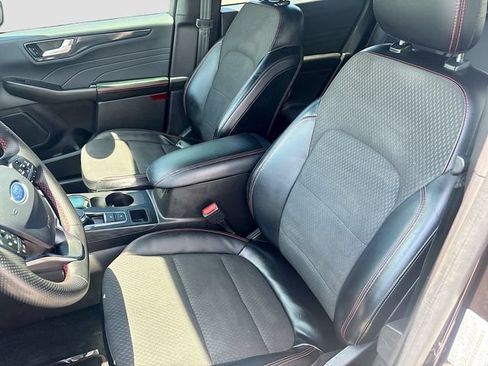Used 2023 Ford Escape ST-Line w/ Tech Pack #1 FWD image 21
