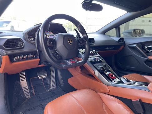 Used 2015 Lamborghini Huracan LP 610-4 AWD/4WD image 12