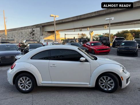 Used 2019 Volkswagen Beetle 2.0T S image 7