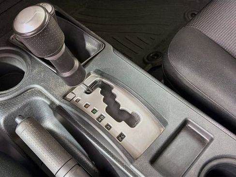 Used 2013 Toyota FJ Cruiser 4WD w/ Upgrade Pkg image 16