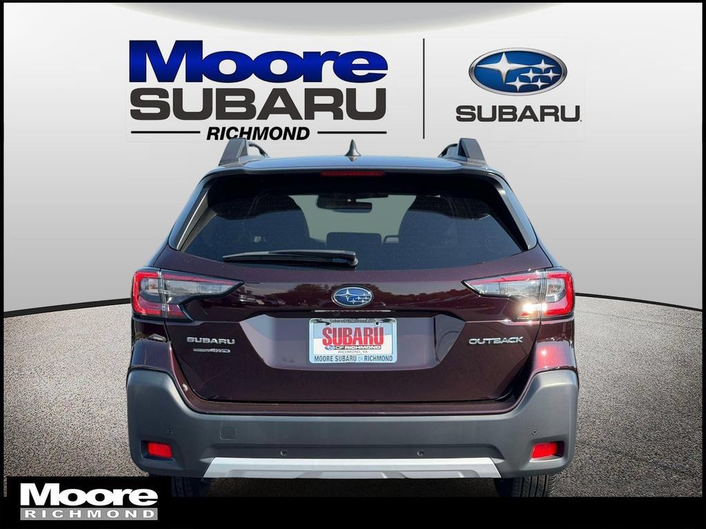 Certified 2025 Subaru Outback Limited AWD/4WD image 4