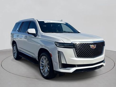 Certified 2024 Cadillac Escalade Luxury AWD/4WD image 33